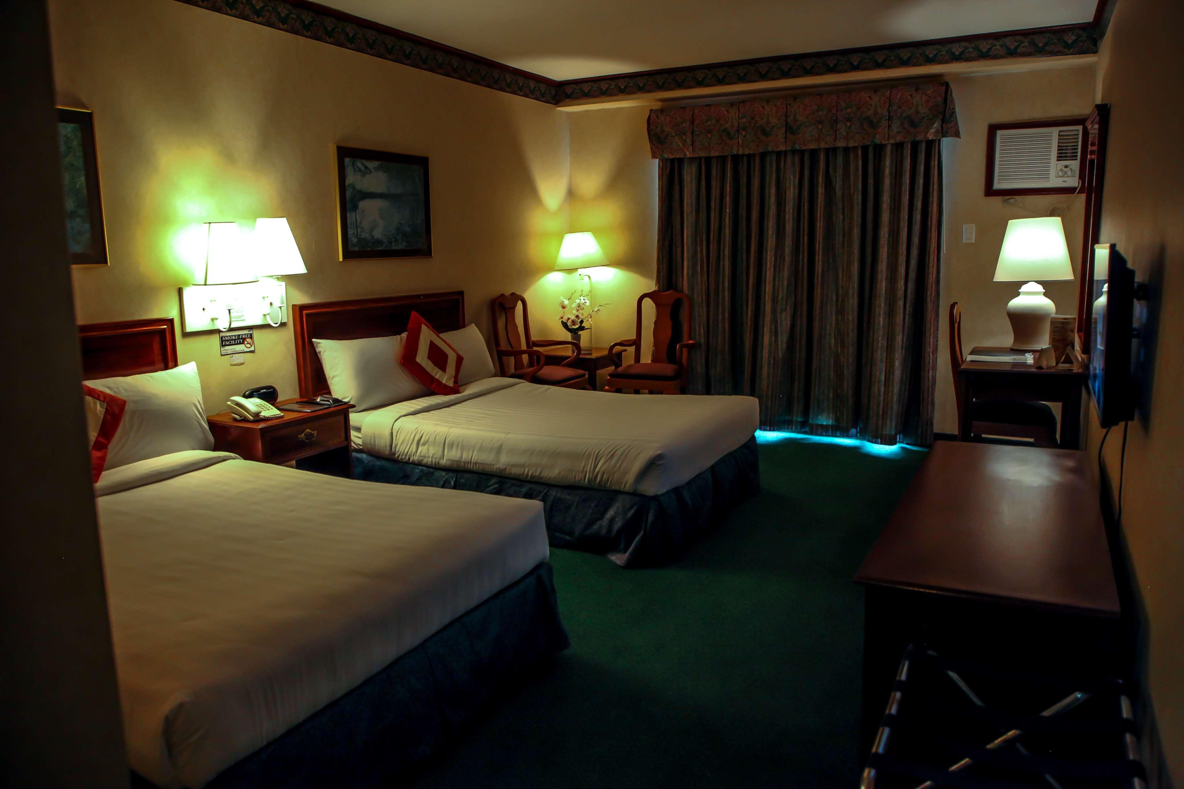 טגאיטאי Days Hotel Tagaytay מראה חיצוני תמונה
