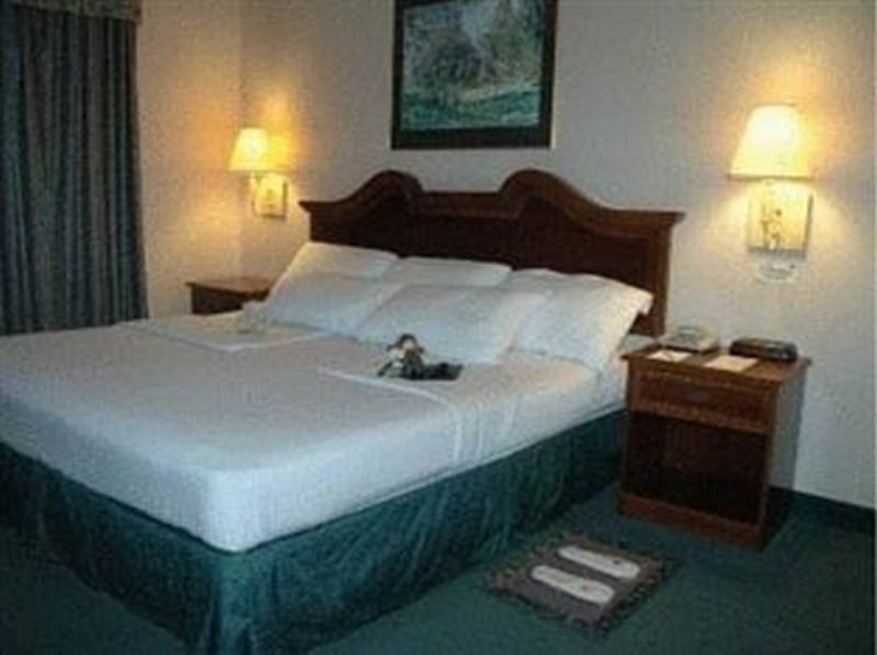 טגאיטאי Days Hotel Tagaytay מראה חיצוני תמונה