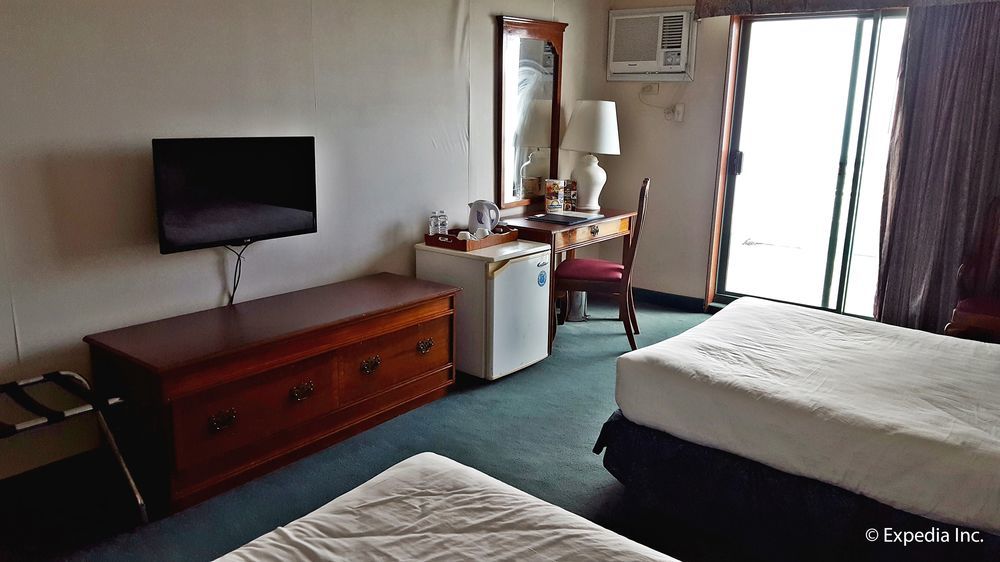 טגאיטאי Days Hotel Tagaytay מראה חיצוני תמונה